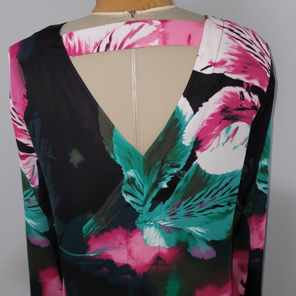 Jennifer Lopez floral top  Sz L - Picture 4 of 8